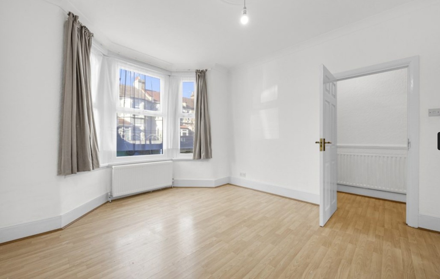 London - 4 Bed Terraced House, Lathom Road, E6 - To Rent Now for £2,600 ...