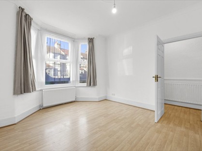 4 Bed Terraced House, Lathom Road, E6