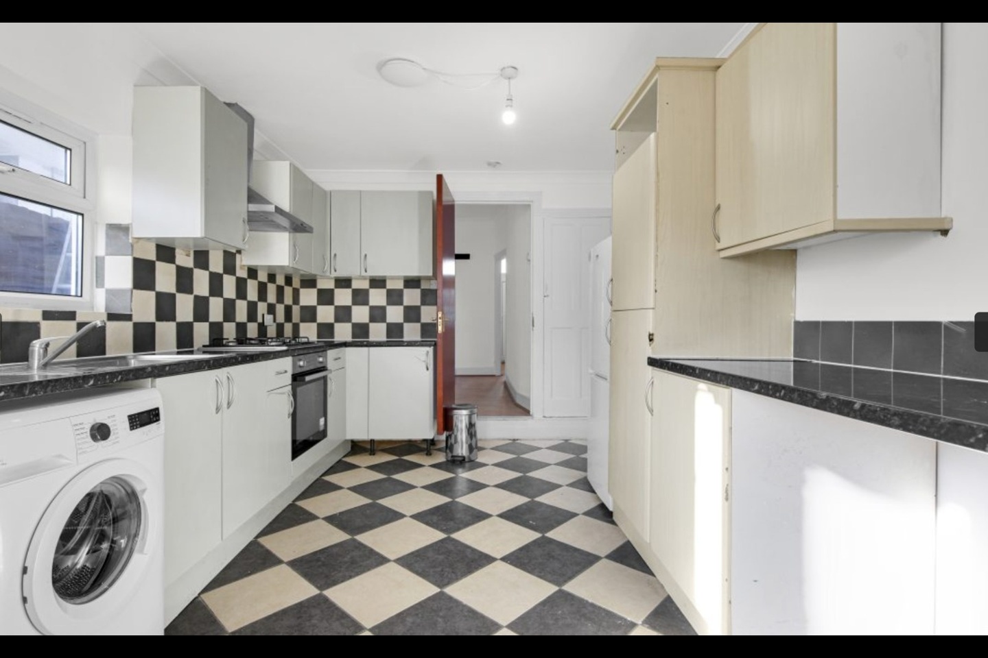 London - 4 Bed Terraced House, Lathom Road, E6 - To Rent Now for £2,600 ...