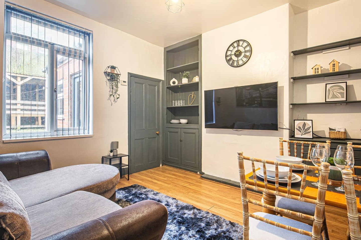 4 Bed Terraced House, Fentonville Street Near City Centre, S11