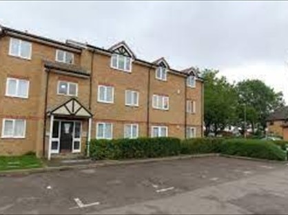 2 Bed Flat, Goosander Court, NW9