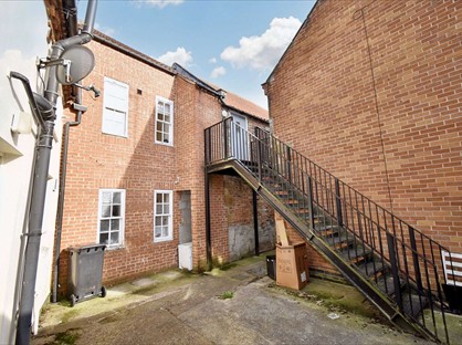 1 Bed Flat, High St, TS9