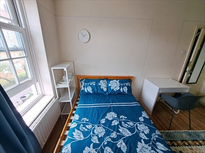 Room in a Shared Flat, Lockwood House, SE11