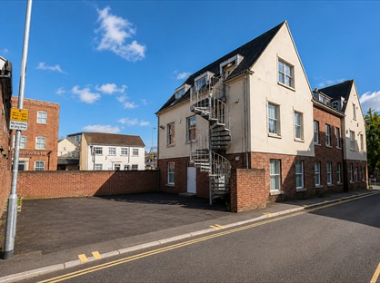 1 Bed Flat, Radio House, CM1