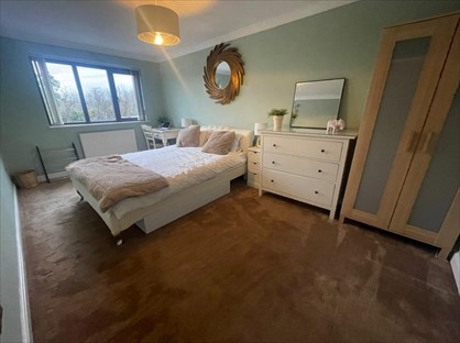 4 Bed Detached House, Port Road West, CF62