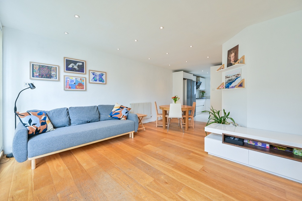 3 Bed Maisonette, Scotson House, SE11, N1 7GU
