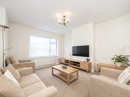 4 Bed Terraced House, Selsdon Road, NW2