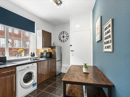 1 Bed Flat, Regent House, BN1