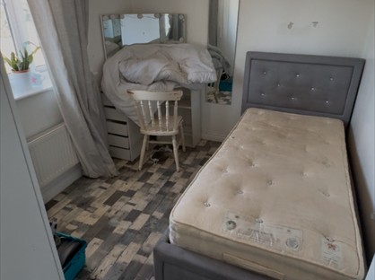 Room in a Shared House, Hay Road, PO19