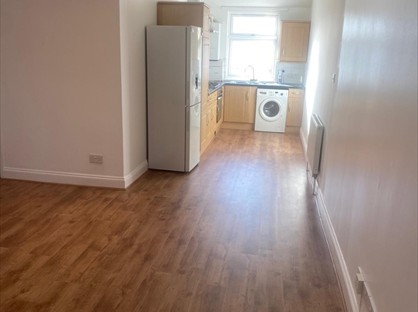 2 Bed Flat, Croham Road, CR2