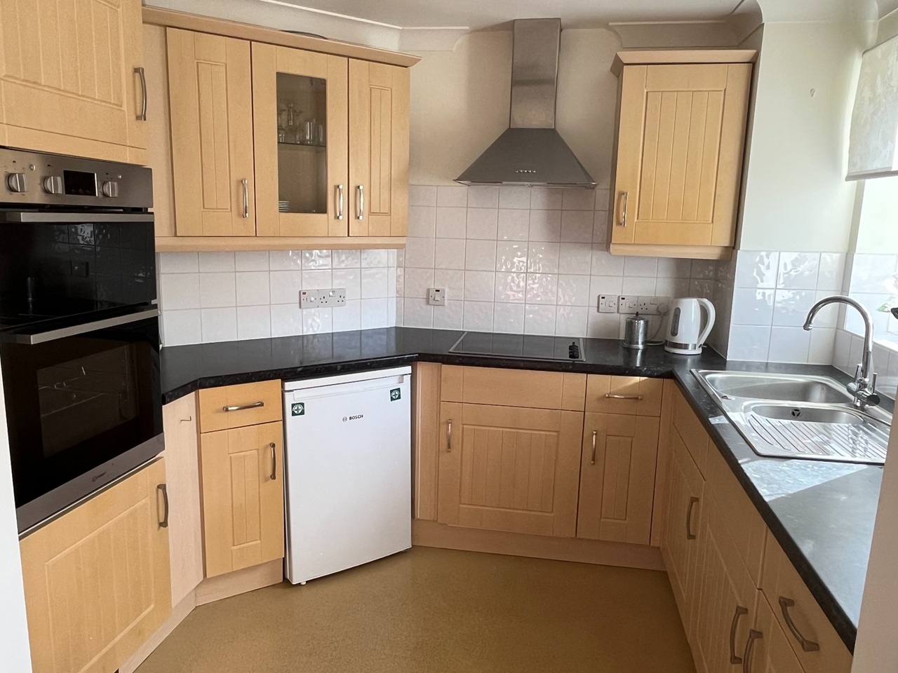 1 Bed Flat, Hebron Court, SO15 photo 2