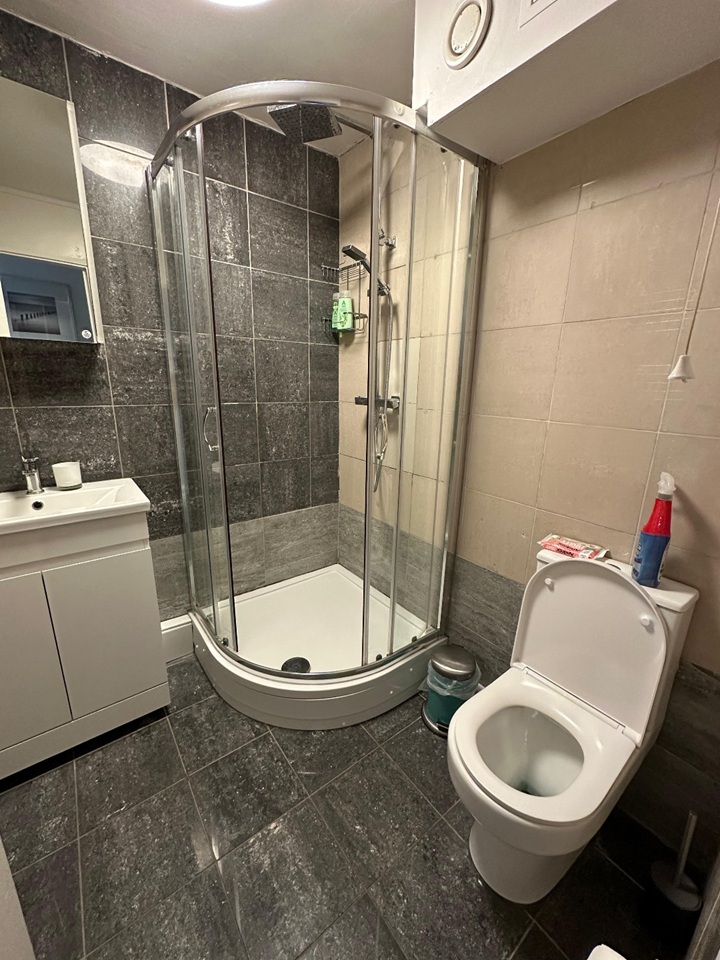 2 Bed Flat, Elkington Point, SE11, N1 7GU photo 2