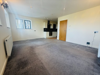 2 Bed Flat, Richardshaw Lane, LS28