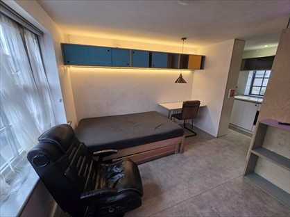 Studio Flat, Nelson Street, MK18
