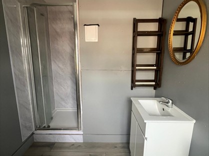 Studio Flat, Kenton Close, RG12
