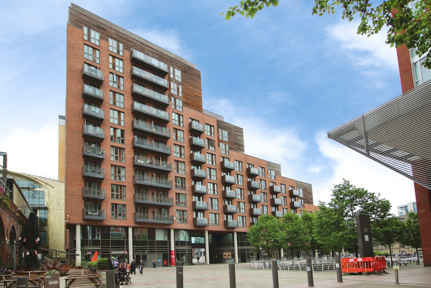 1 Bed Flat, Watermans Place, LS1