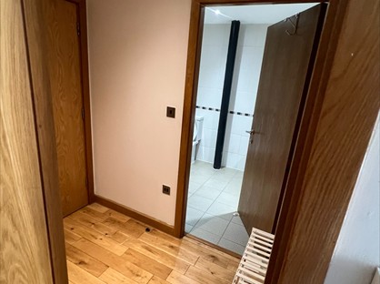Studio Flat, Leeds Road, BD1