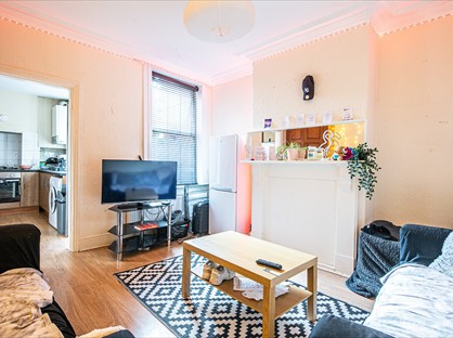 4 Bed Terraced House, Thompson Road, S11