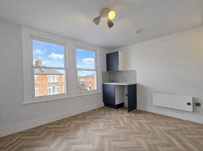 Room in a Shared Flat, Junction Road, N19