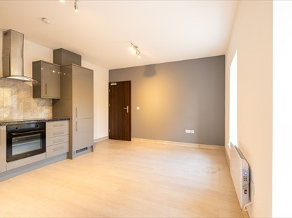 2 Bed Flat, Hempstalls Lane, ST5