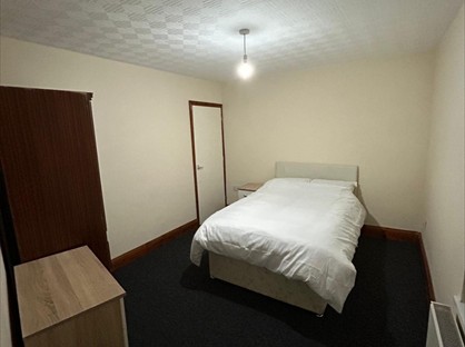 Room in a Shared House, Pershore Road, B30