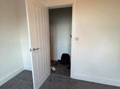 Studio Flat, Macklin St, DE1