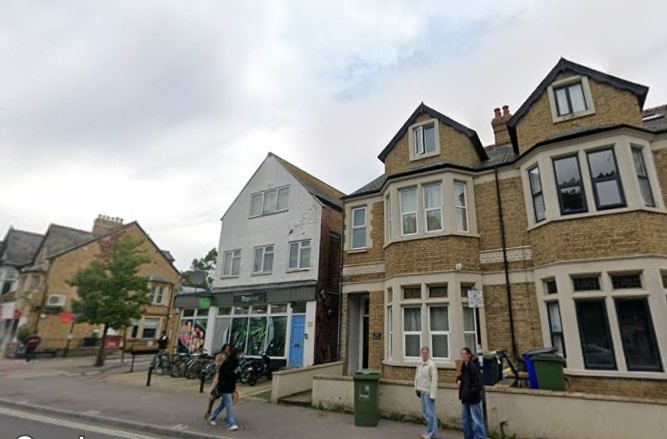 5 Bed Semi-Detached House, Cowley Road, OX4