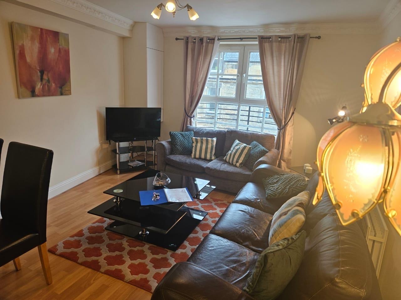 2 Bed Flat, Blackwood Crescent, EH9