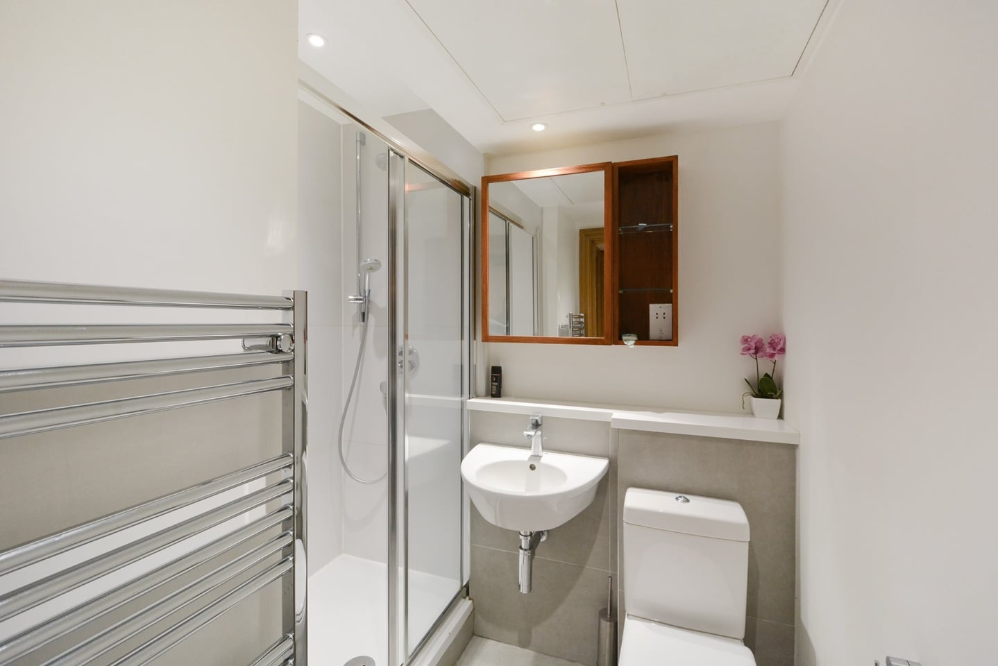 Additional image 4 of Studio Flat, Willoughby St, WC1A, N1 7GU