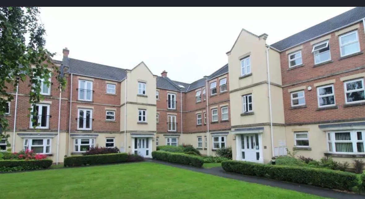 2 Bed Flat, Whitehall Croft, LS12