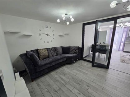 2 Bed Flat, Arundel Close, E15