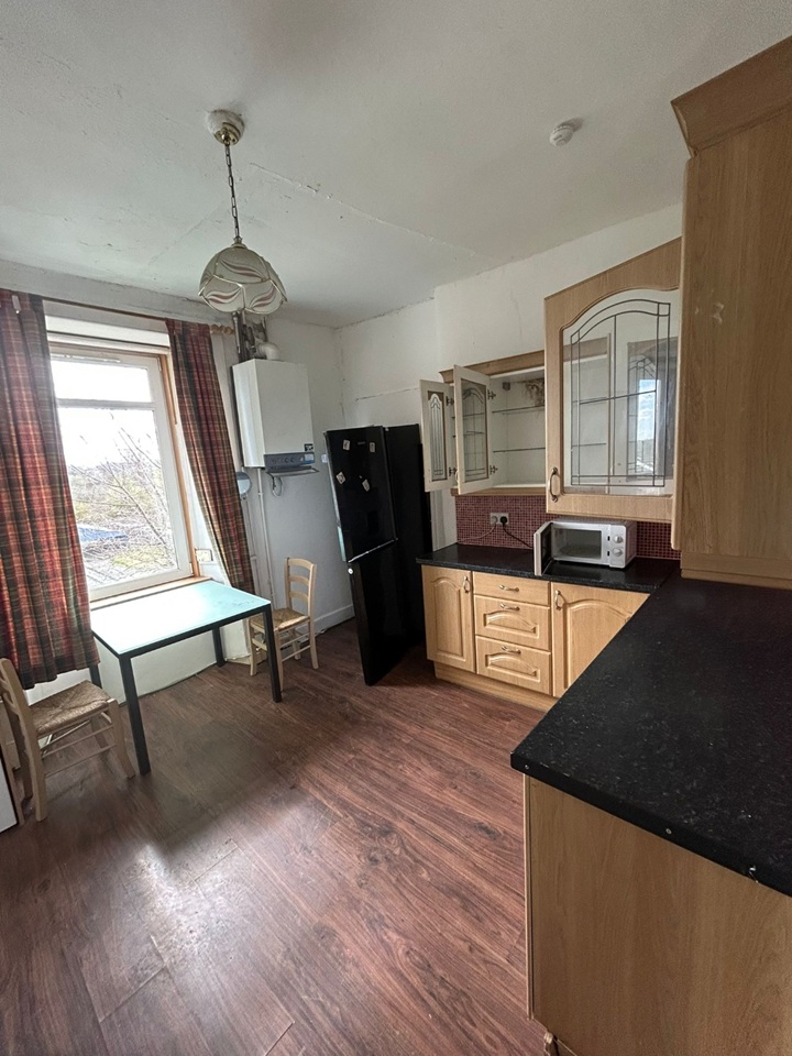 Glasgow - 2 Bed Flat, Carlibar Road, G78 - To Rent Now for £750.00 p/m