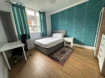 5 bed terraced house for rent in 5 Bed Terraced House, Beatrice St, SN2