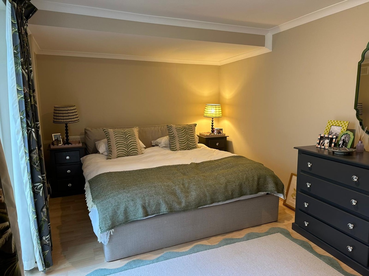 2 Bed Flat, Earls Court, SW5 photo 3