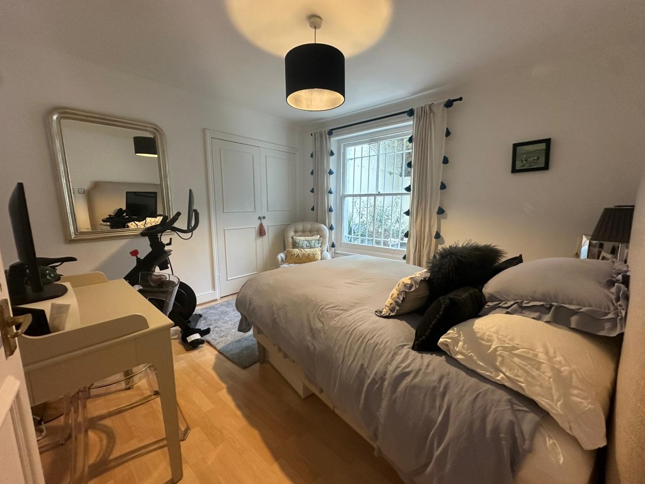2 Bed Flat, Earls Court, SW5 photo 4