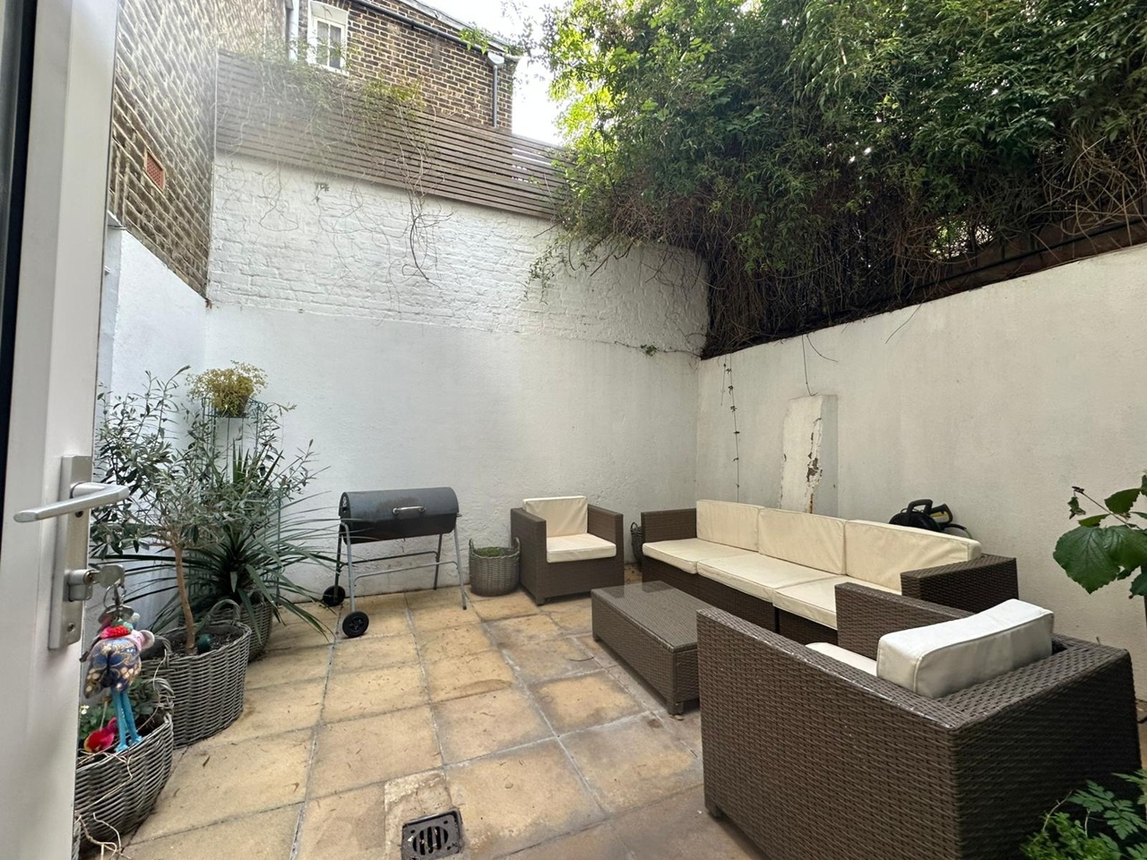 2 Bed Flat, Earls Court, SW5 photo 5
