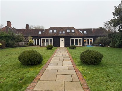 5 Bed Semi-Detached House, Mill Lane, GU29