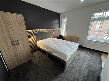 Room in a Shared House, Bath St, ST4