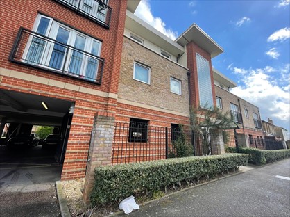 1 Bed Flat, Connaught Heights, UB10
