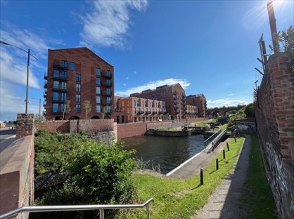 3 Bed Flat, Stanley Wharf, L5