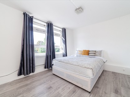 Room in a Shared Flat, Askill Drive, SW15