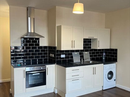 Studio Flat, Karnac Road, LS8