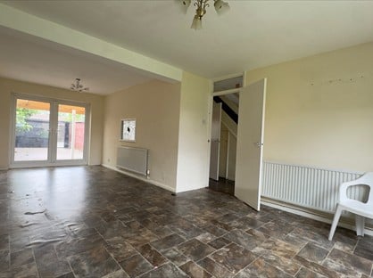 3 Bed Terraced House, Goodman Park, SL2