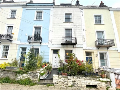 6 Bed Terraced House, Southleigh Road, BS8
