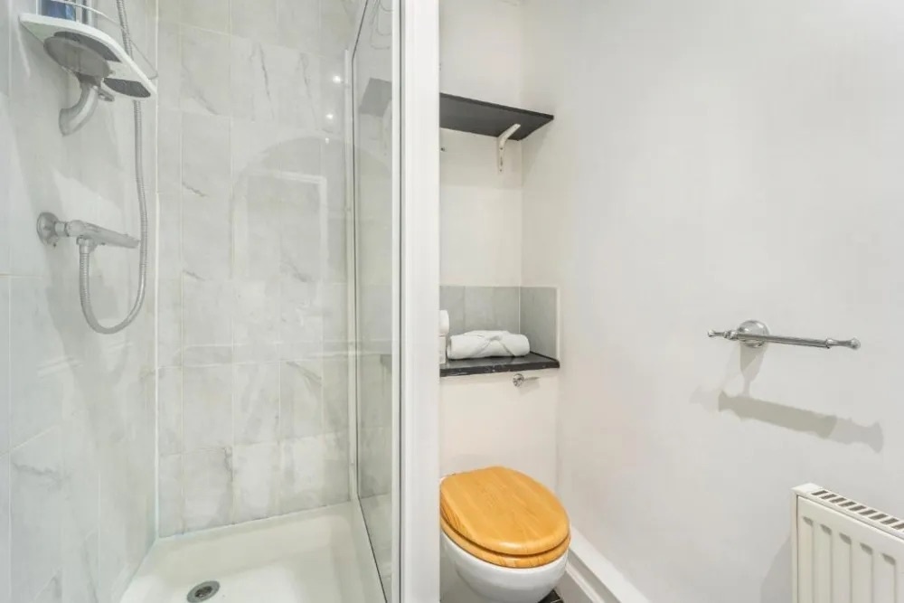 Additional image 4 of Studio Flat, Craven St, WC2N, N1 7GU