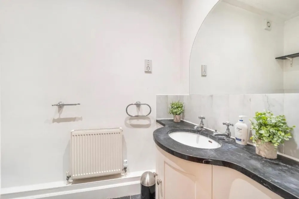 Additional image 5 of Studio Flat, Craven St, WC2N, N1 7GU