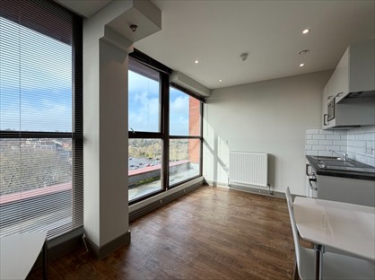 Studio Flat, Week Street, ME14