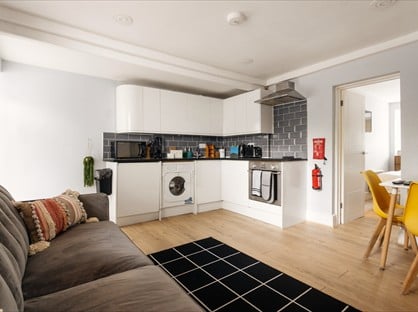 1 Bed Semi-Detached House, Oxford, OX4