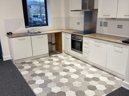 1 Bed Flat, Waterloo Mills, HD5
