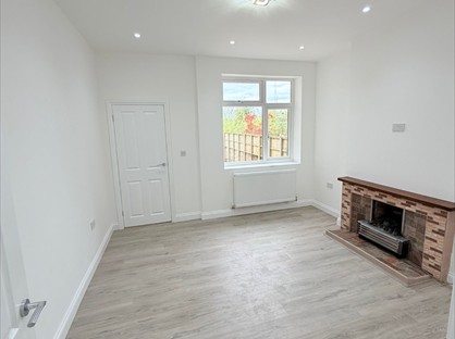 3 Bed Semi-Detached House, Bull Lane, ST8
